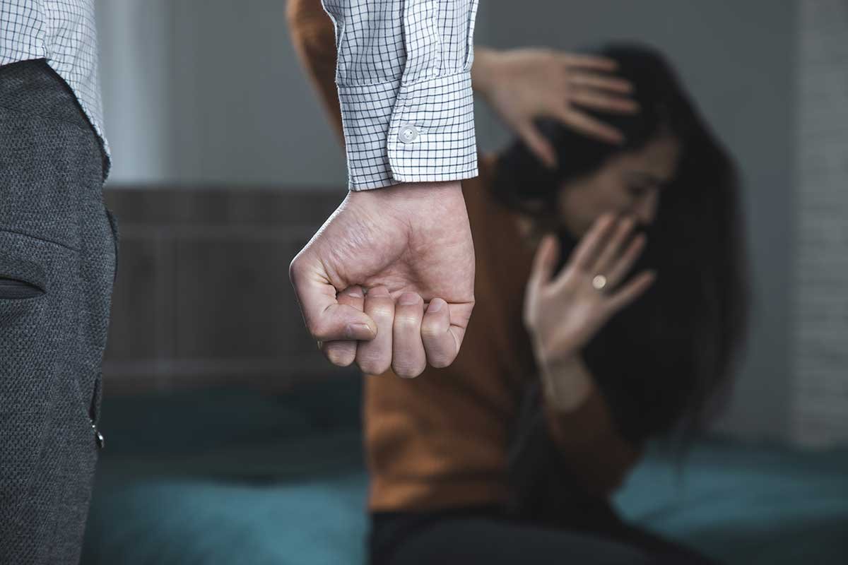 examples of the connection between domestic violence and addiction